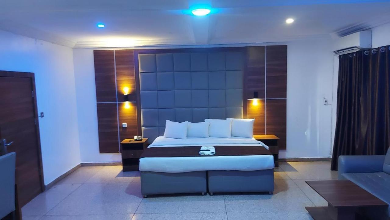 Hotel Presken Shonibare Estate Lagos Exterior foto